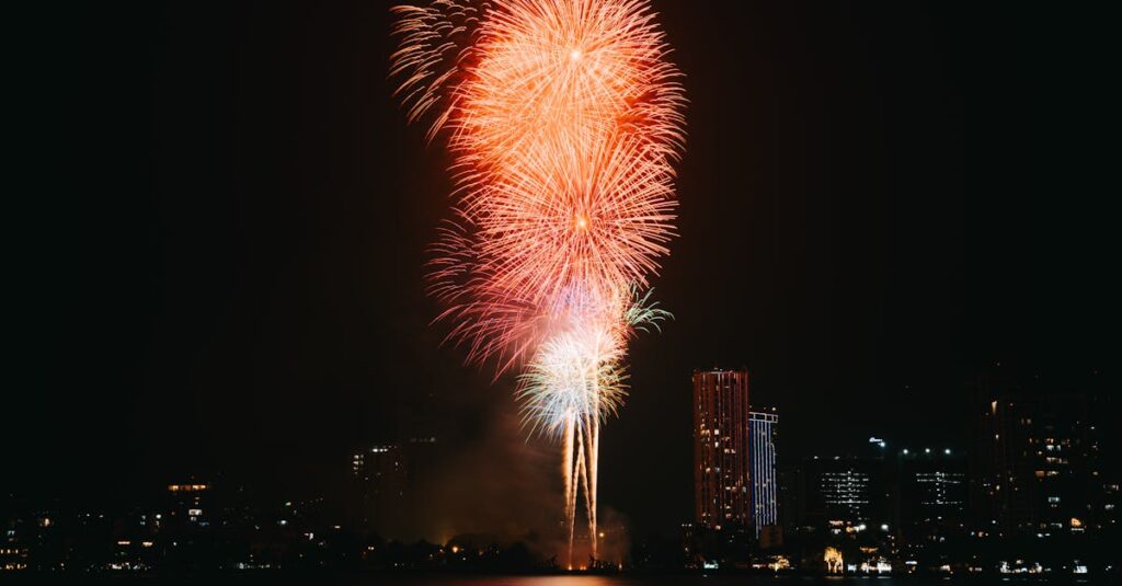 目的別に比較された淀川花火大会の穴場スポットを分類したインフォグラフィック（家族向け・カップル向けなど）