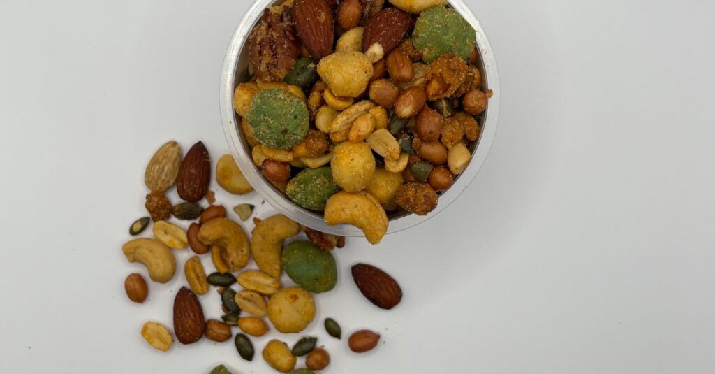 ゼンブチップスに含まれるたんぱく質や食物繊維など栄養成分を強調したイメージ画像