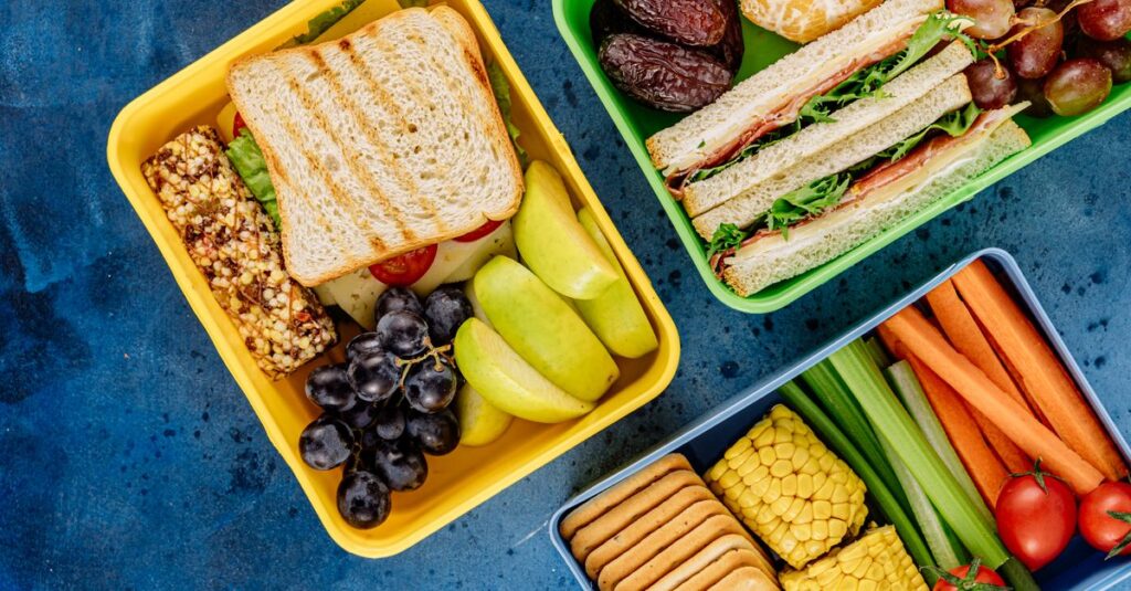 ゼンブチップスを朝昼晩の食事に取り入れた1日の理想的なダイエットメニュー例