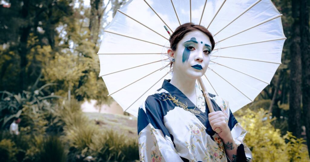 口コミで高評価のセザンヌ トーンフィルターハイライトを使用した女性の感想が並ぶSNS画面