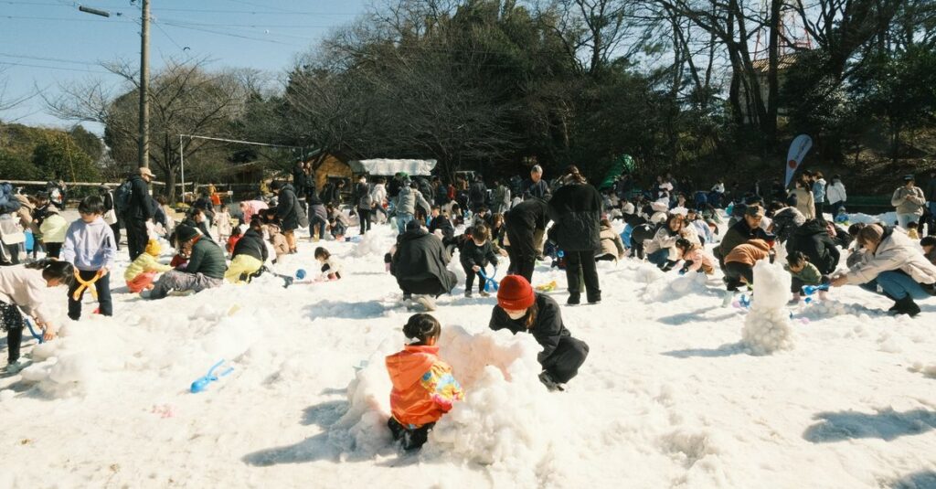 関西の子連れ家族が楽しむ雪遊びスポットの紹介イメージ画像
