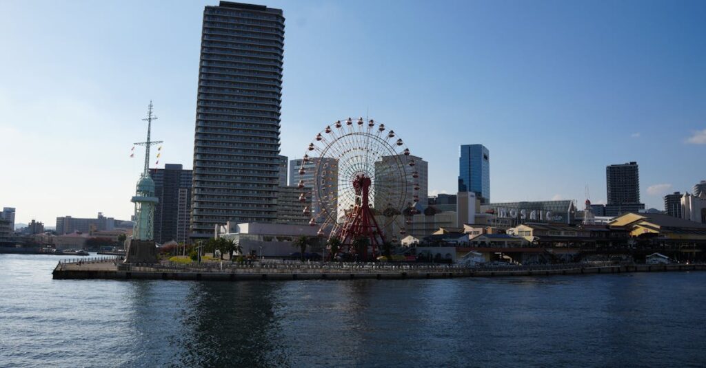 ルミナリエ2026の光に包まれた神戸の街並みの様子