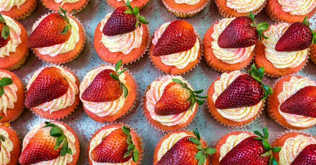 滋賀のいちごビュッフェ2026年のスイーツや会場のイメージ